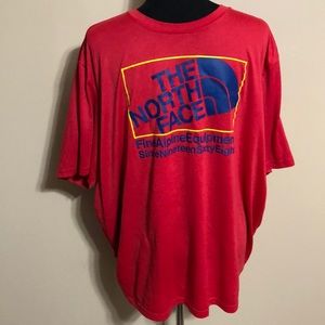 Men’s North Face vapor wick T-shirt.